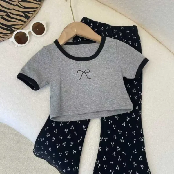 Women's Fashionable Short-Sleeved Pants Suit Children's New Version of the Baby Girl Children's Clothing